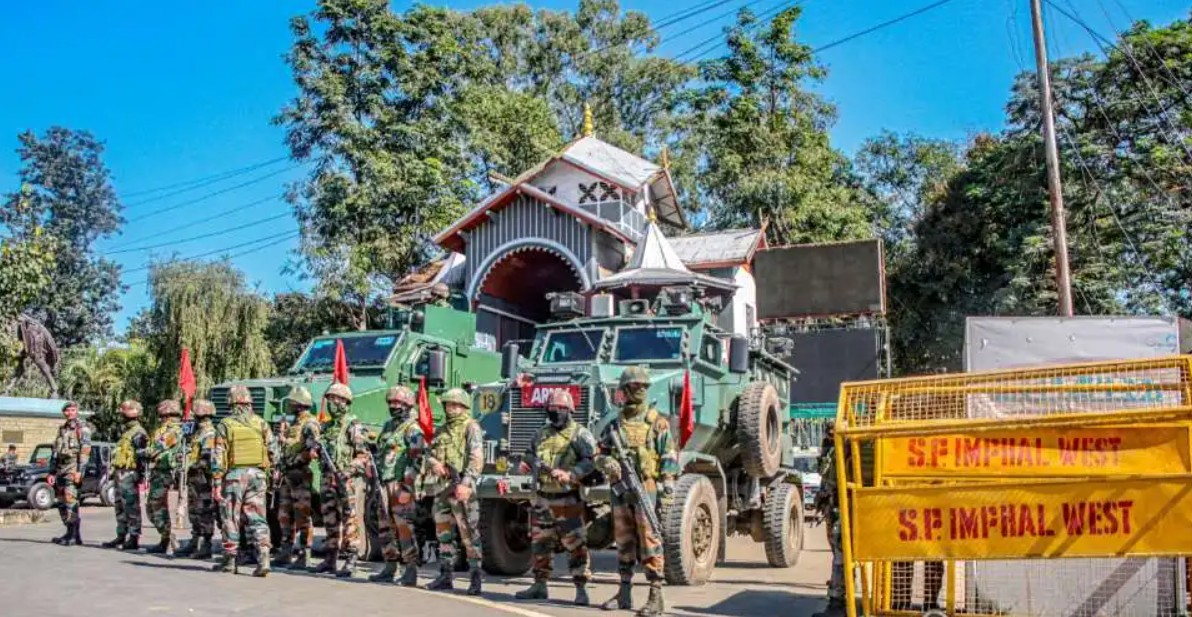 मणिपुर हिंसा- नेशनल हाईवे बंद, जरूरी सामानों की भारी किल्ल,5 जिलों में इंटरनेट बंद