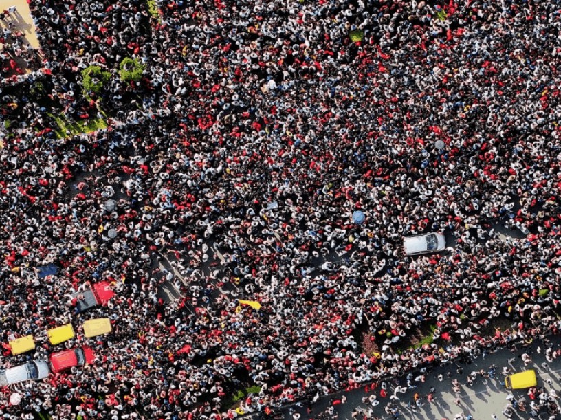 RCB की जीत के जश्न में भगदड़, 11 मौतें:CM सिद्धारमैया बोले- कुंभ में भी 50-60 की जान गई थी