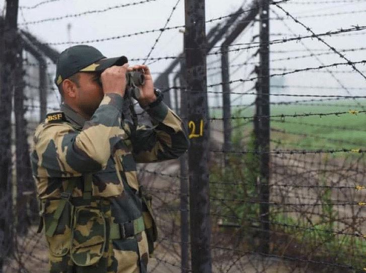 BSF ने 5 पाकिस्तानी चौकियां तबाह कीं: जम्मू-कश्मीर के किश्तवाड़ में एनकाउंटर जारी