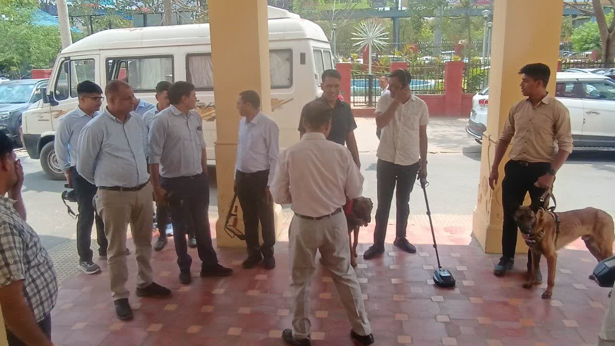 जयपुर की 2 कोर्ट में बम ब्लास्ट की धमकी:मेल में लिखा- 3 आईडी से होंगे धमाके