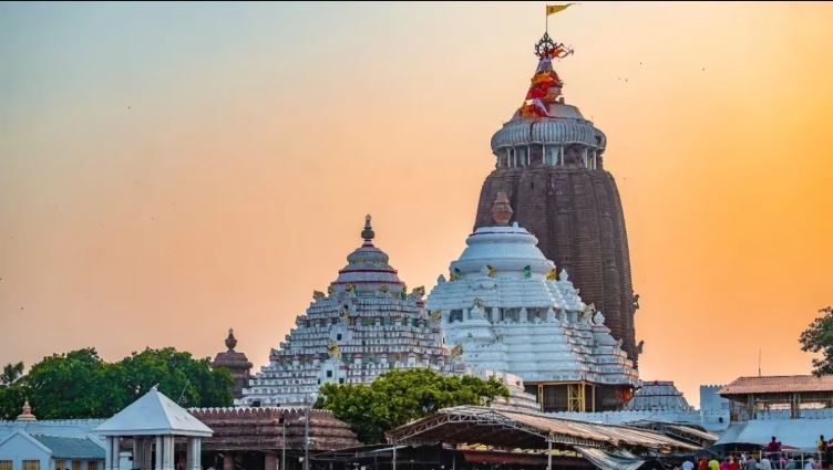 हो जाएं सावधान! मंदिर के गेस्ट हाउस के नाम पर बनी फर्जी वेबसाइट